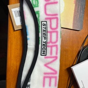 Supreme flew e headband